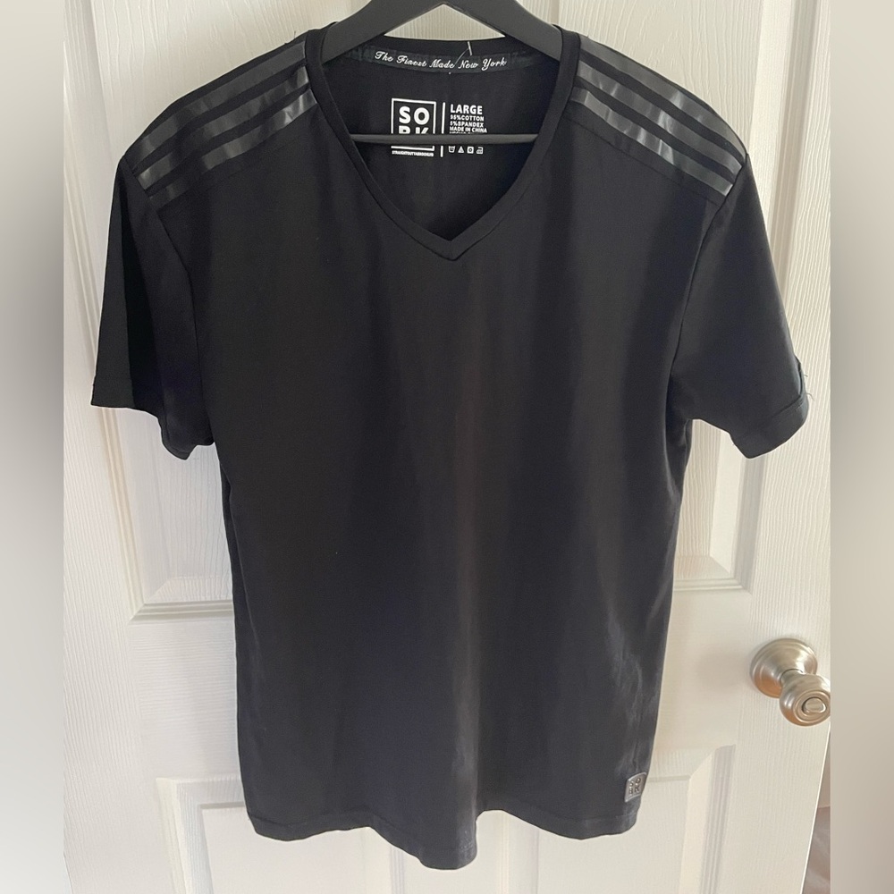 Straight Outta Brooklyn Men's Black V-Neck Tee with Striped Shoulders Size Large